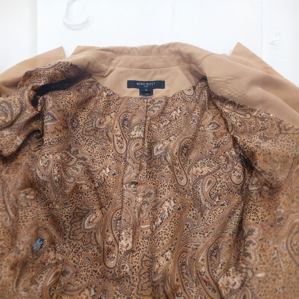 Tan Wool-Blend Blazer with Tailored Fit - Picture 7 of 10